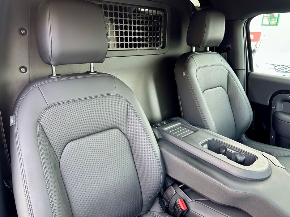 2025 Land Rover Defender