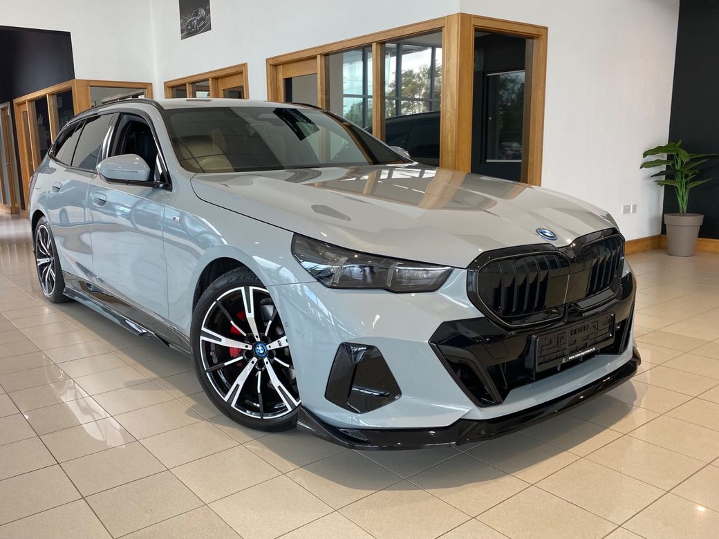 2024 BMW 530