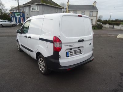 2022 Ford Transit Courier