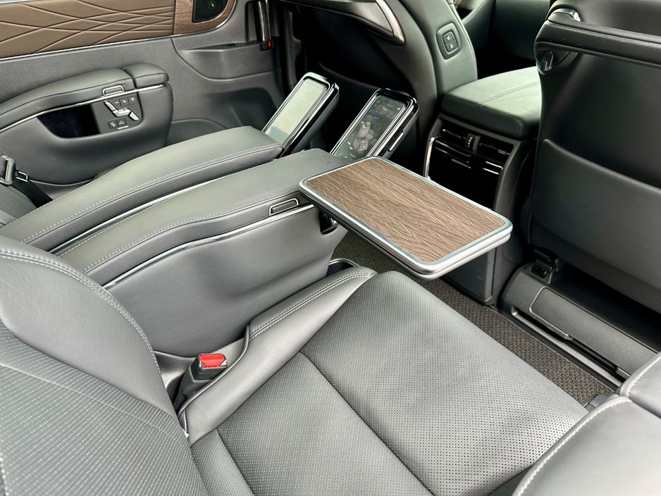 2025 Toyota Alphard