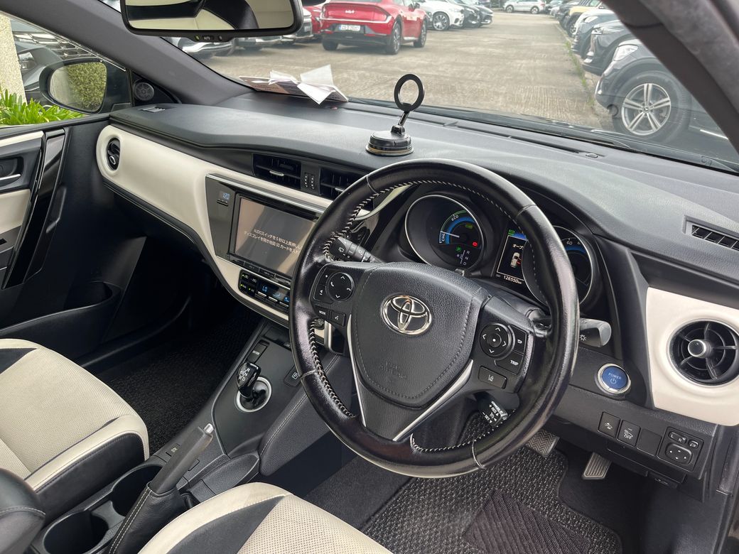 2016 Toyota Auris