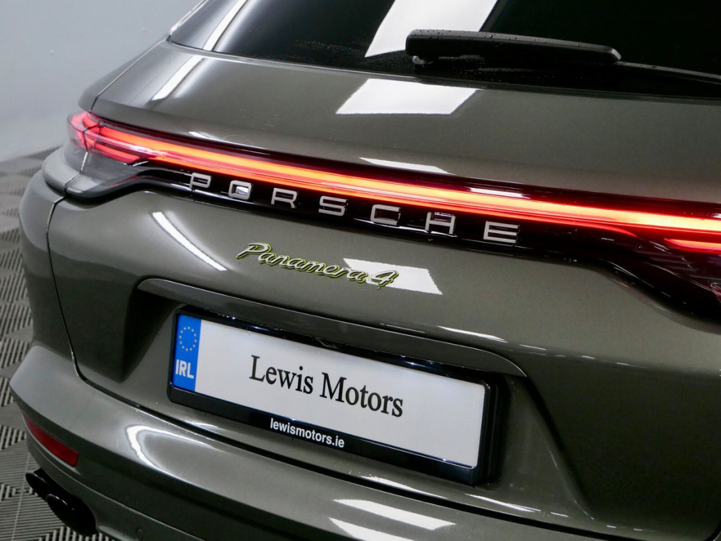 2023 Porsche Panamera
