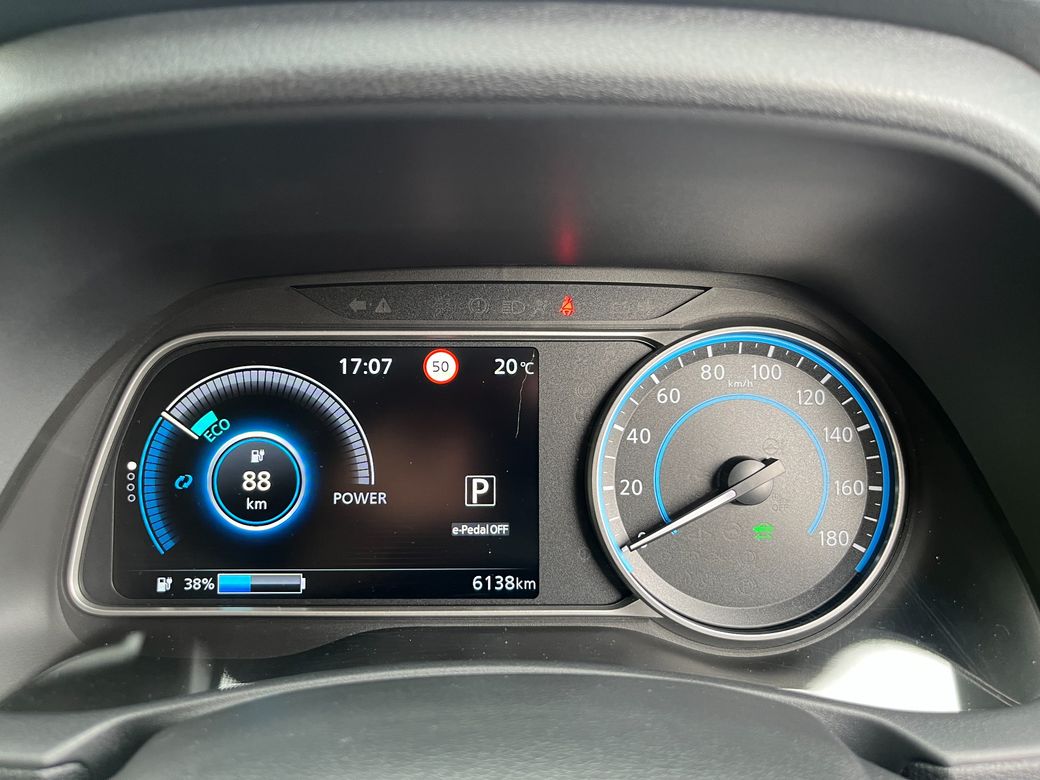 2025 Nissan Leaf