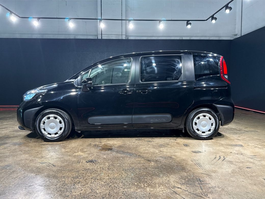 2023 Toyota Sienta