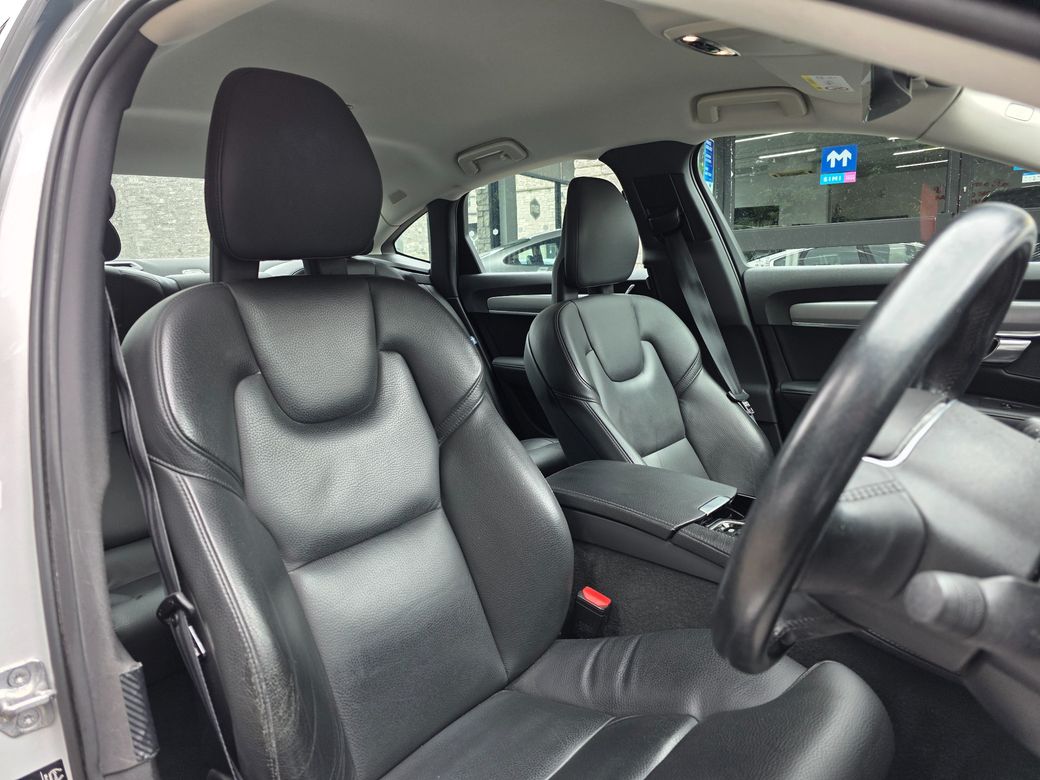 2018 Volvo S90