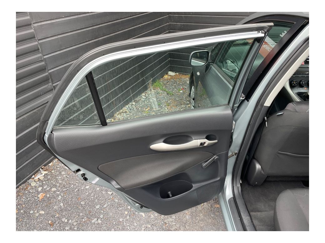 2010 Toyota Auris