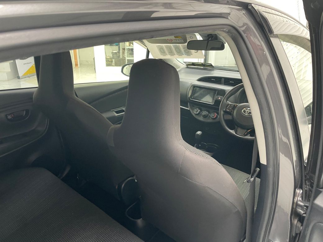 2017 Toyota Vitz