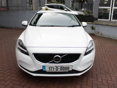 2017 Volvo V40