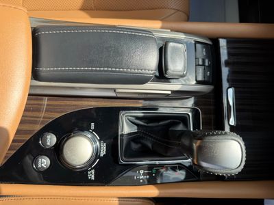 2017 Lexus GS 300H