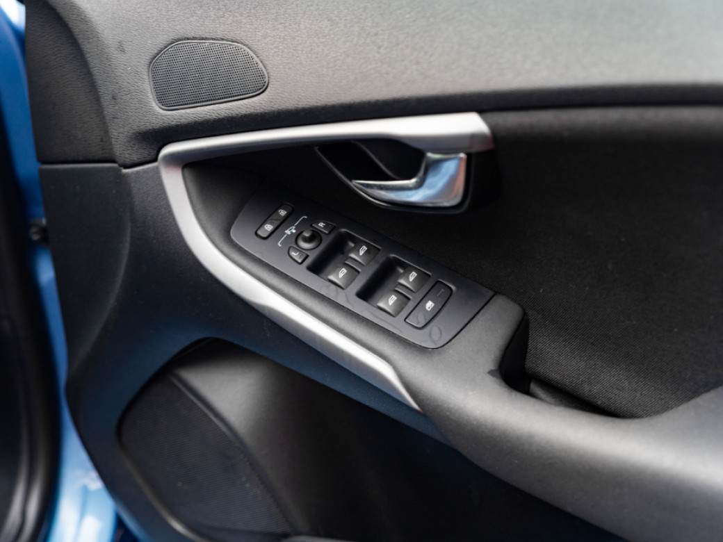2016 Volvo V40
