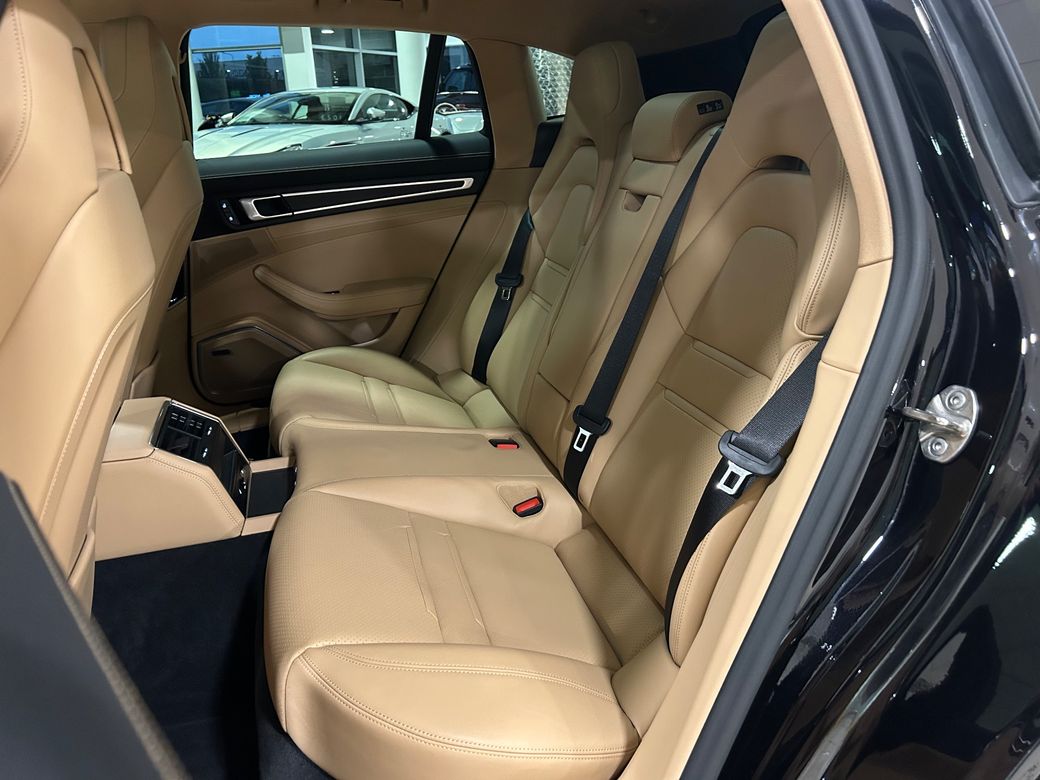 2023 Porsche Panamera