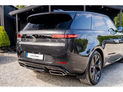 2025 Land Rover Range Rover Sport