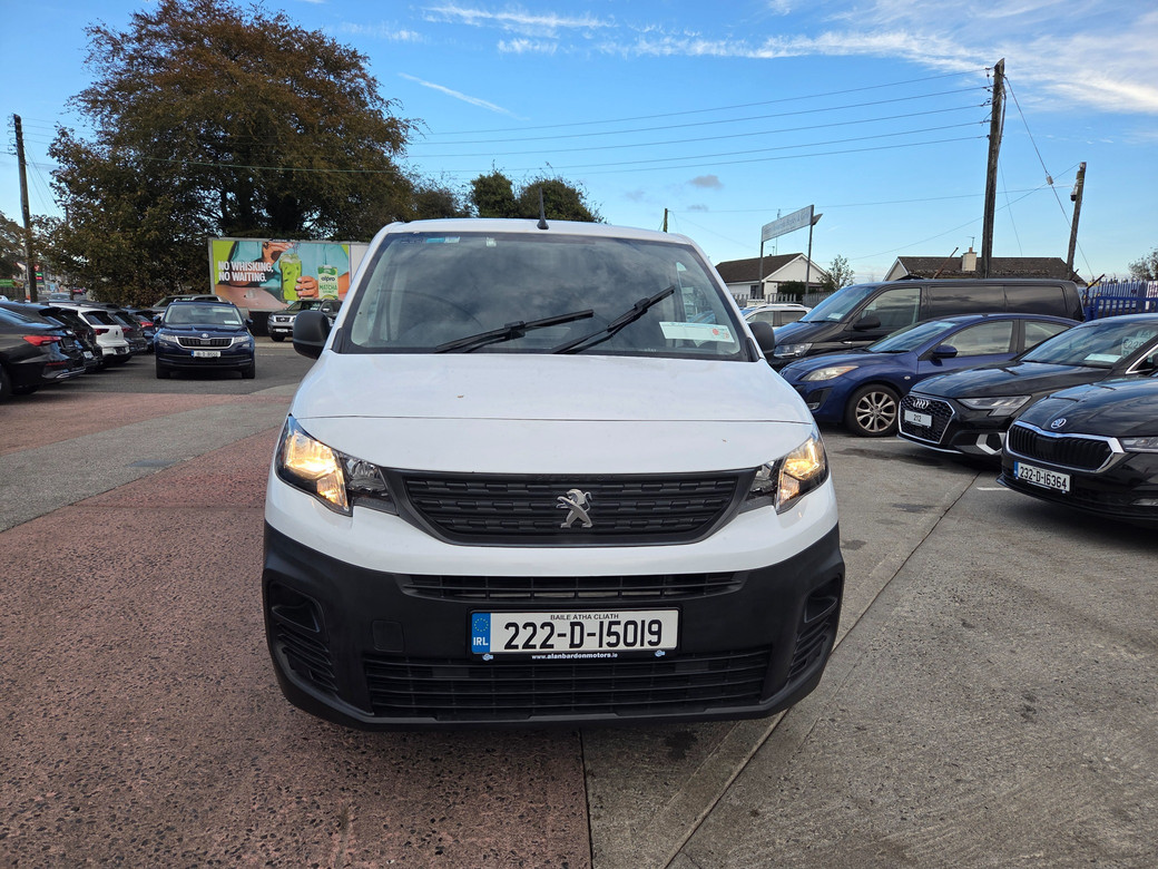 2022 Peugeot Partner