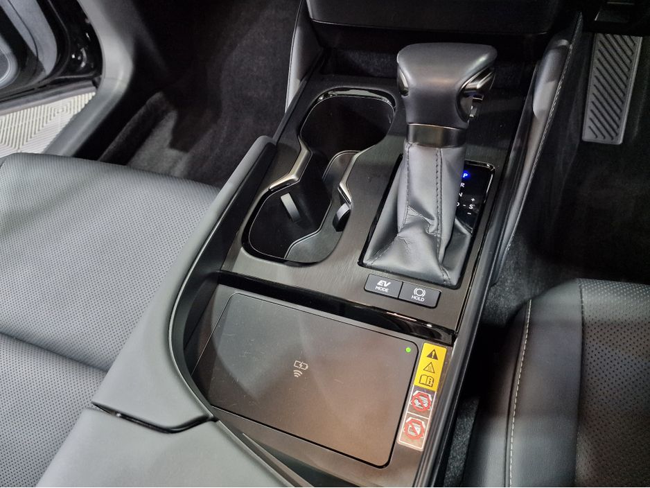 2022 Lexus ES 300h
