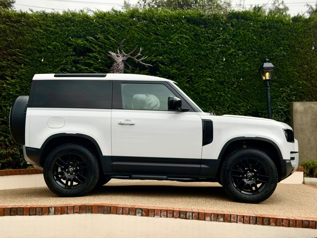 2023 Land Rover Defender