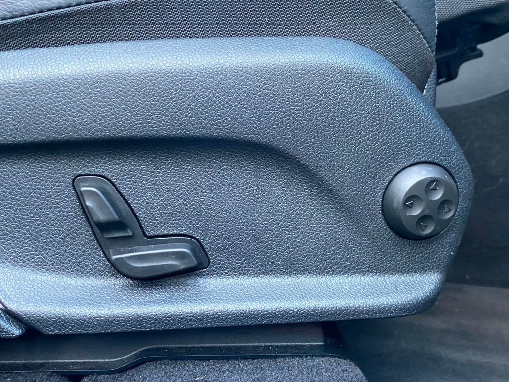 2023 Mercedes-Benz EQC