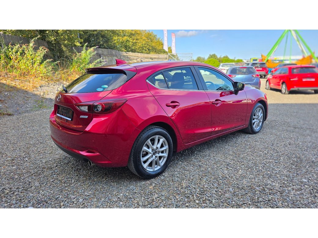 2018 Mazda Axela