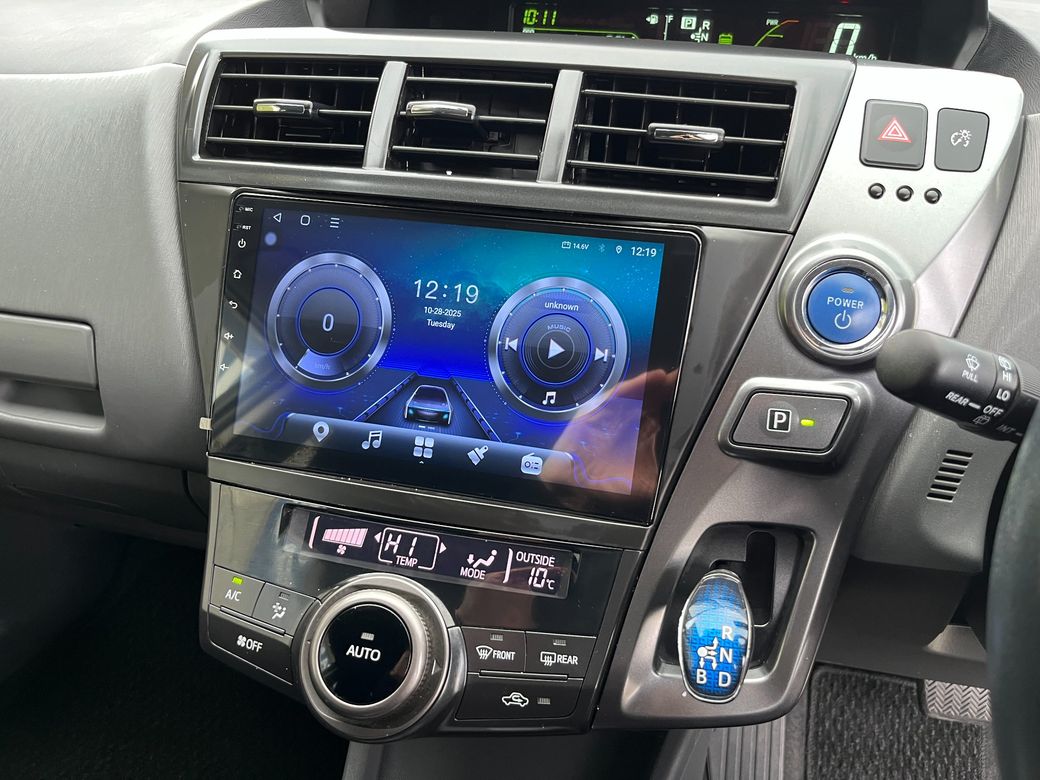 2014 Toyota Prius Alpha