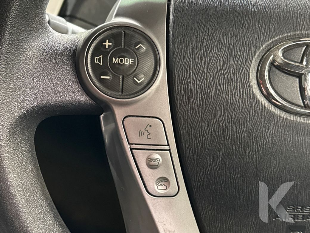 2020 Toyota Prius Alpha