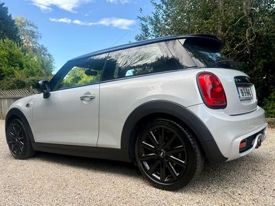 2018 Mini Hatch