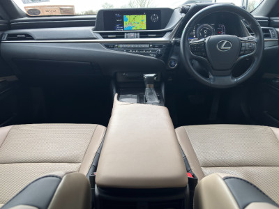 2019 Lexus ES 300h