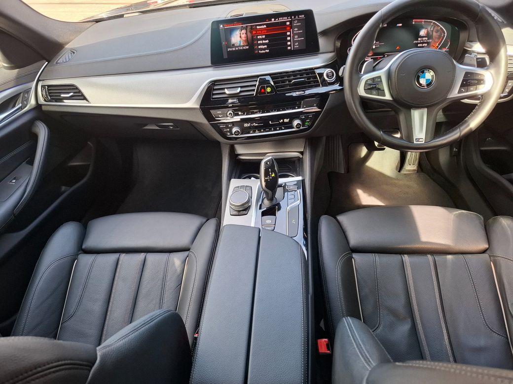 2020 BMW 520