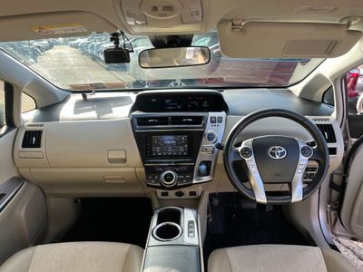 2018 Toyota Prius Alpha