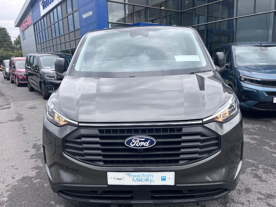 2026 Ford Tourneo Custom