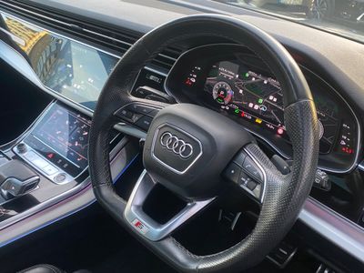 2021 Audi Q8