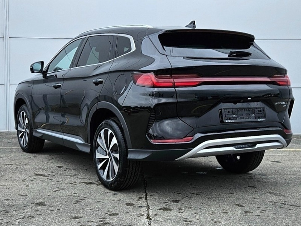 2025 BYD Seal U