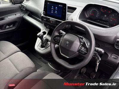 2022 Peugeot Partner