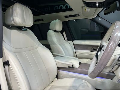 2025 Land Rover Range Rover
