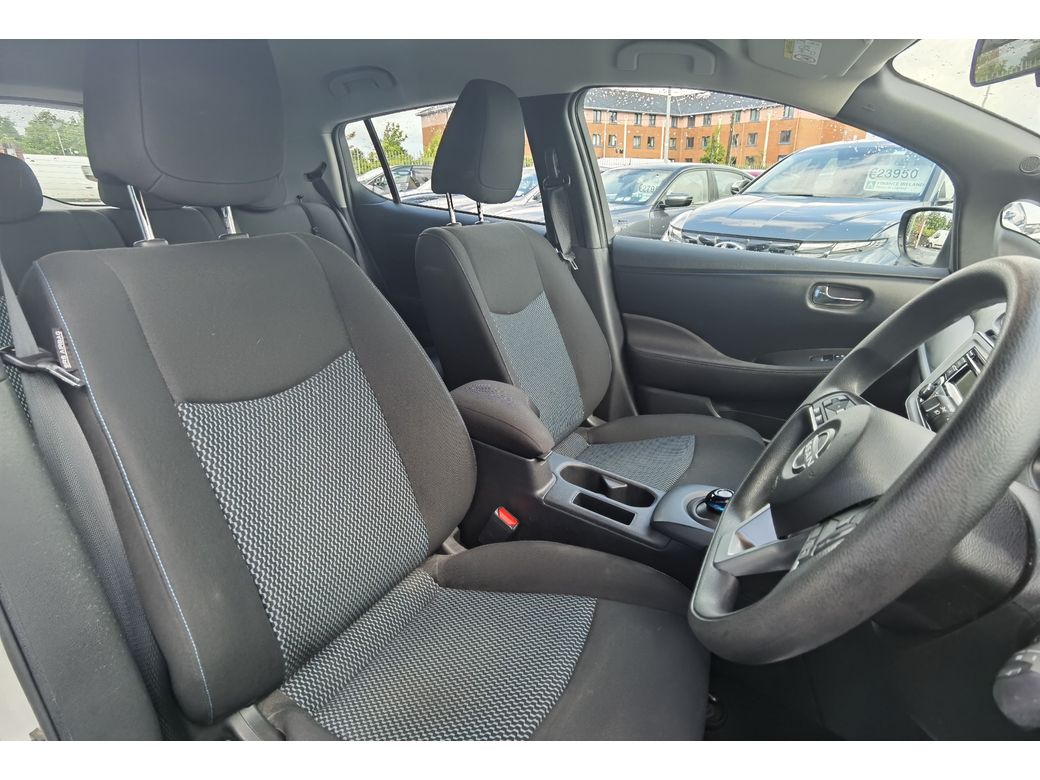 2023 Nissan Leaf