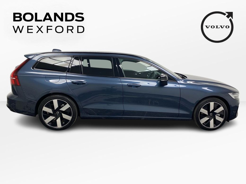 2025 Volvo V60