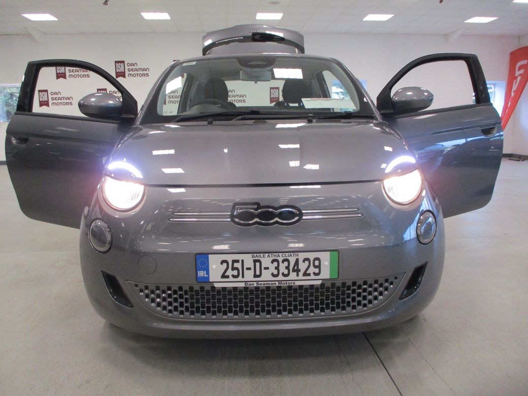 2025 Fiat 500e