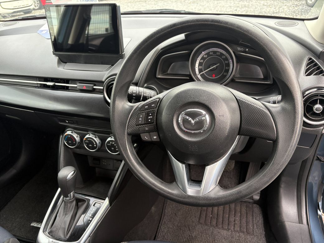 2016 Mazda Demio