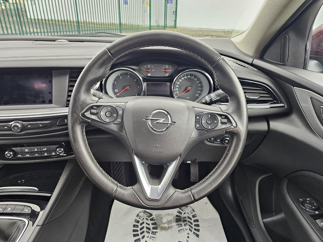 2020 Opel Insignia
