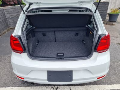 2017 Volkswagen Polo