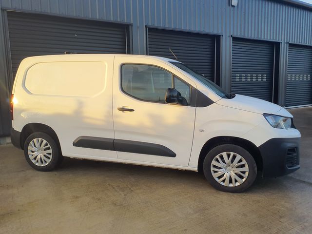 vehicle for sale from Paddy Doherty Car Sales