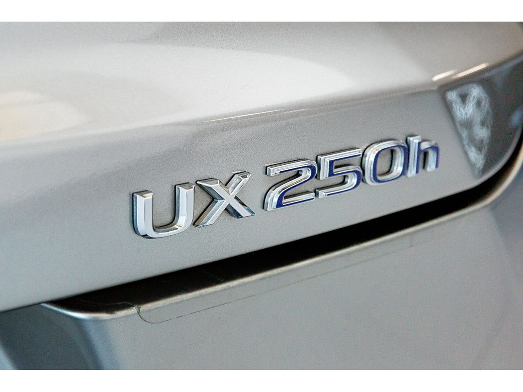 2022 Lexus UX 200H