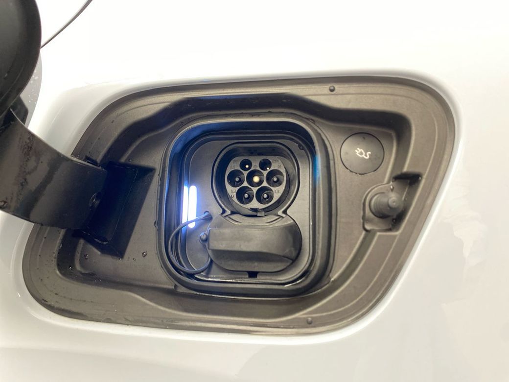 2026 Volvo EX40