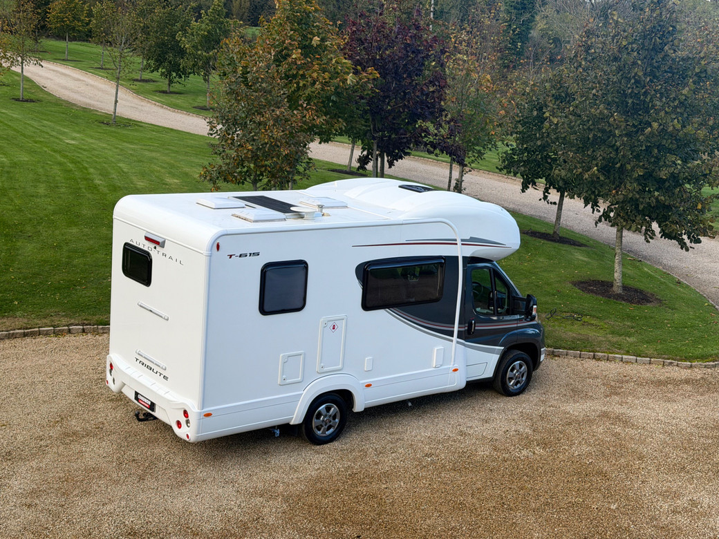 2019 ÀUTOTRAIL T-615 R.H.D MANUAL