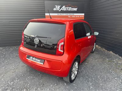 2014 Volkswagen up!