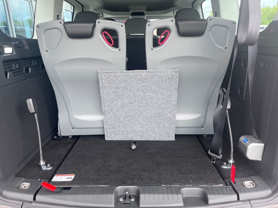 2026 Ford Tourneo Connect