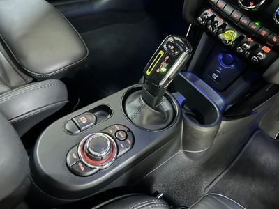 2022 Mini Hatch