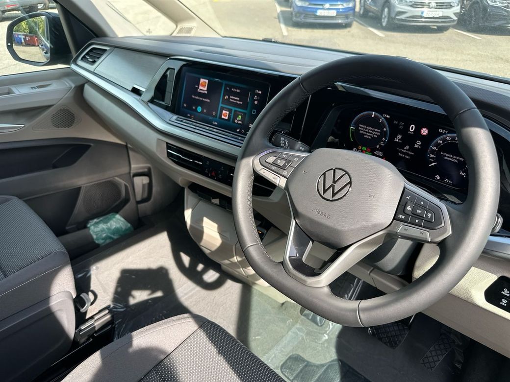 2025 Volkswagen Multivan