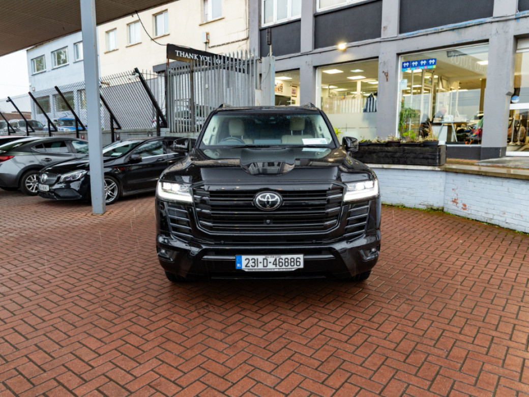 2023 Toyota Land Cruiser Amazon