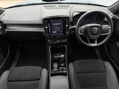 2023 Volvo C40