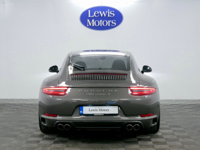 2017 Porsche 911