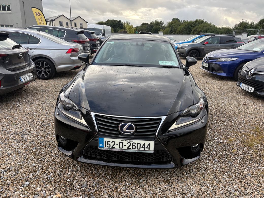 2015 Lexus IS 300h